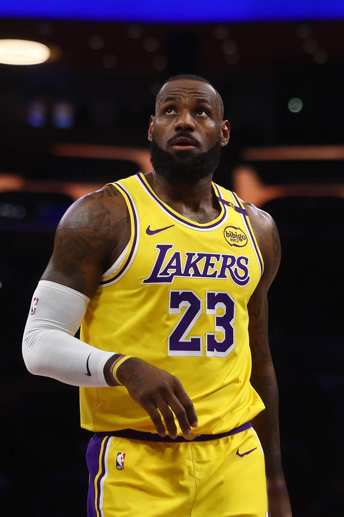 kaiyun平台网址Faker连续三场比赛得分超过晋级下一阶段，湖人不断突破！的简单介绍