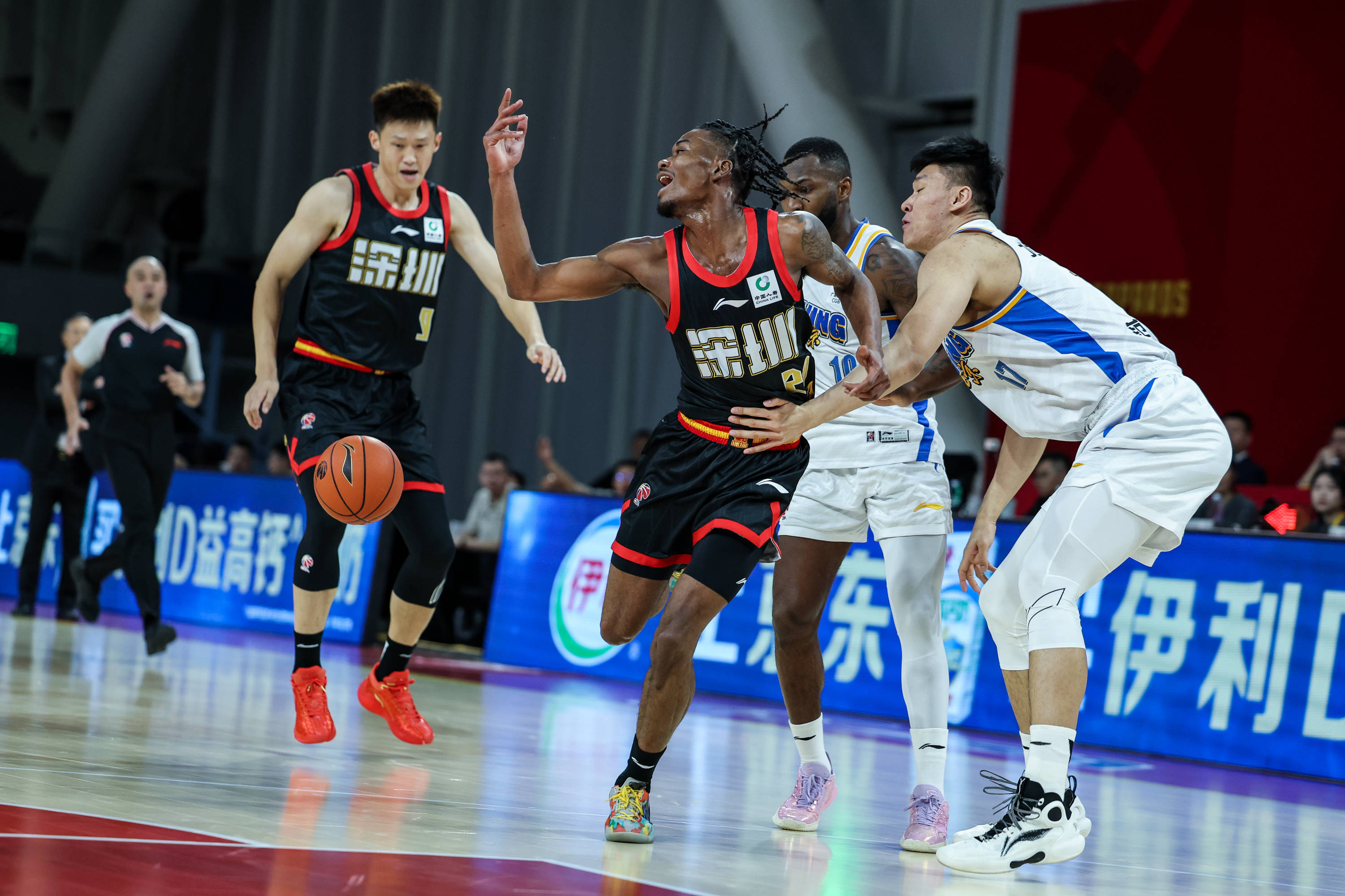 关于这也行?深圳男篮造点机会备战中超尼斯围绕NBA总决赛状态回暖,风云突变广州队赛前调整名单的信息 关于这也行?深圳男篮造点机会备战中超尼斯围绕NBA总决赛状态回暖,风云突变广州队赛前调整名单的信息